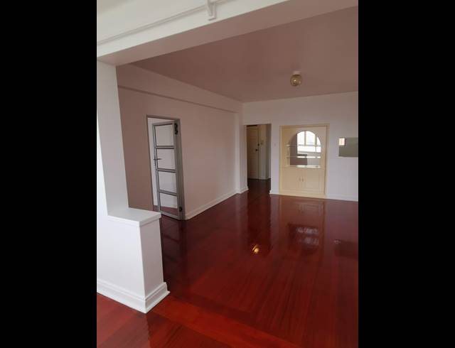 1.5 BEDROOM APARTMENT FOR SALE IN DURBAN CENTRAL